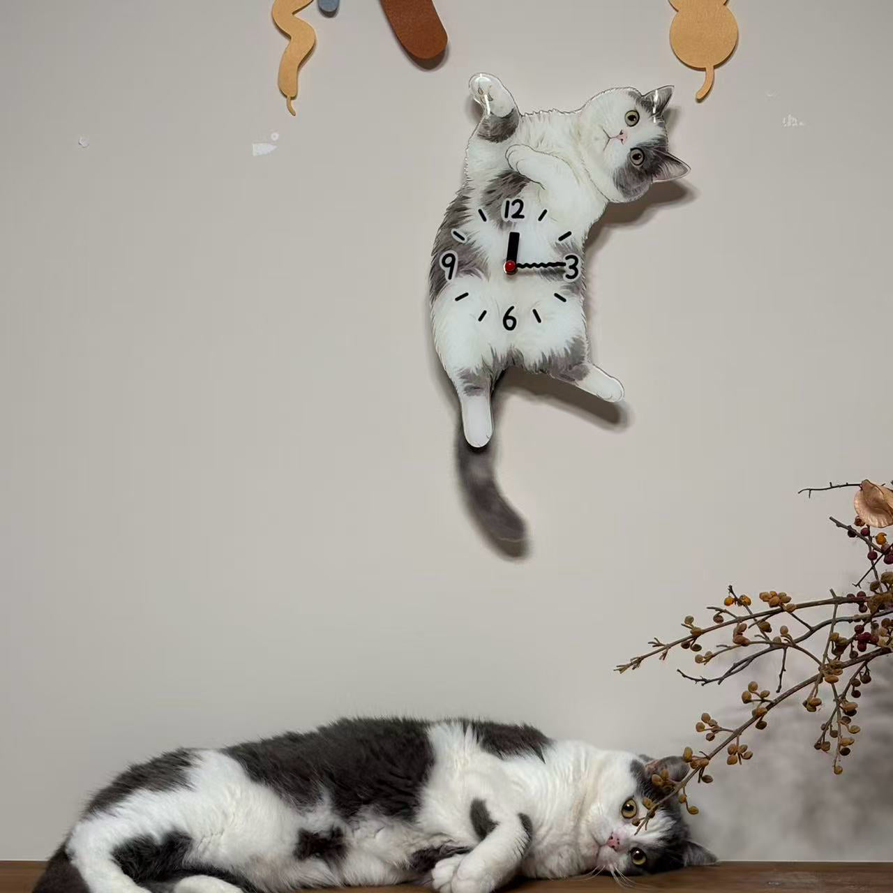 Custom Cat Clock | Personalized Moving Belly Up Clock with Wagging Tail for Cats